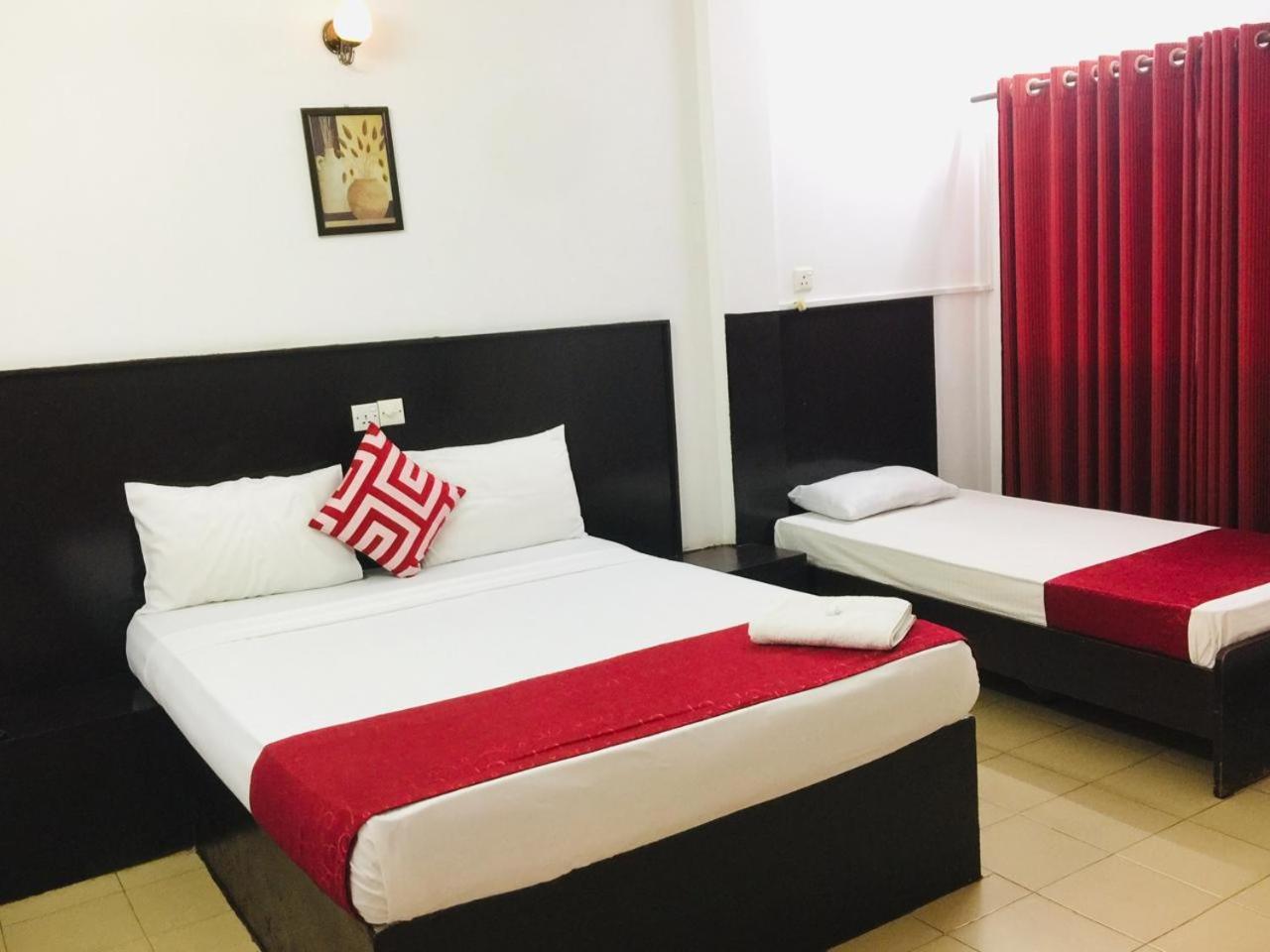 Hotel Nelly Vavuniya Zewnętrze zdjęcie