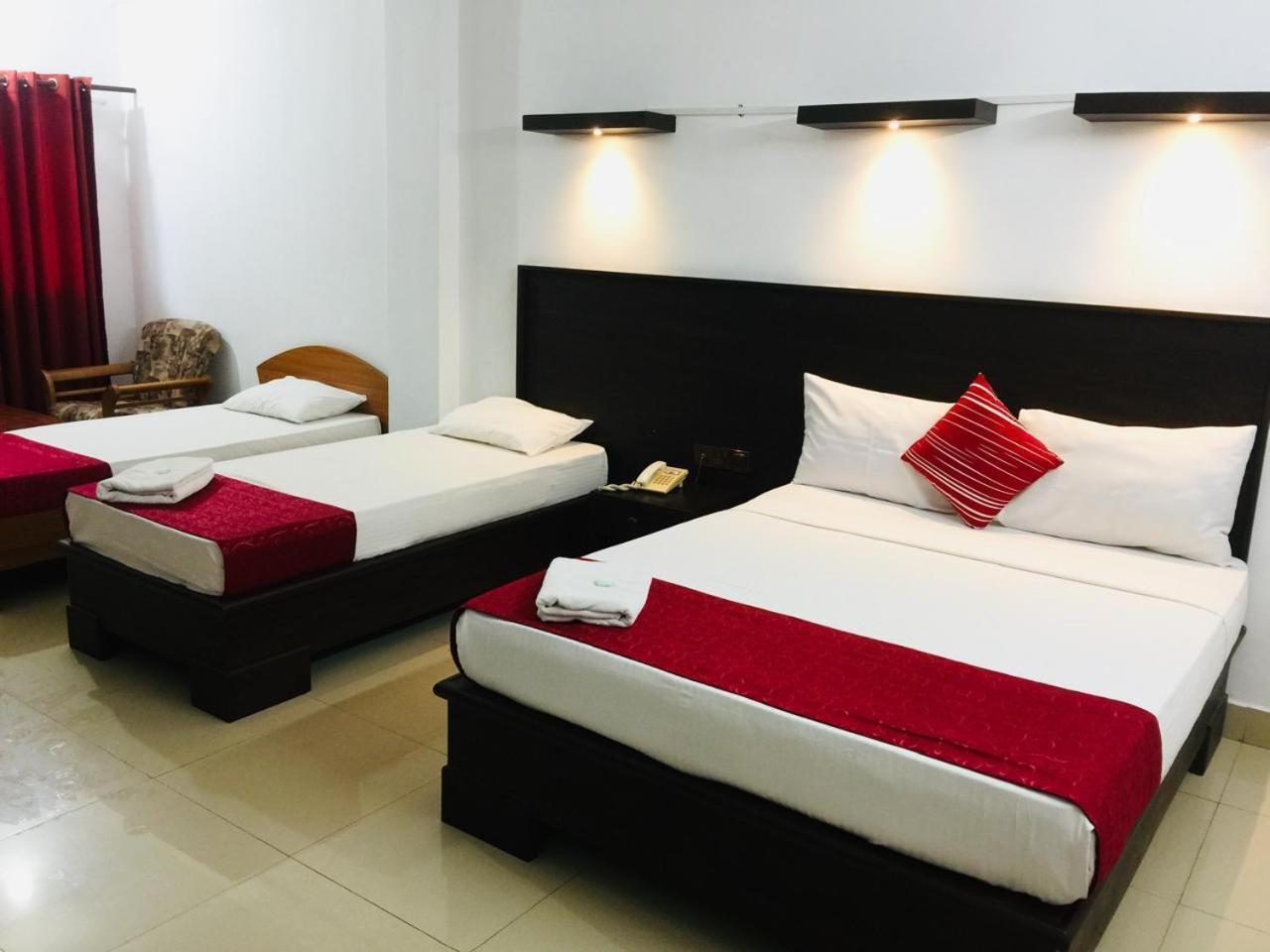 Hotel Nelly Vavuniya Zewnętrze zdjęcie