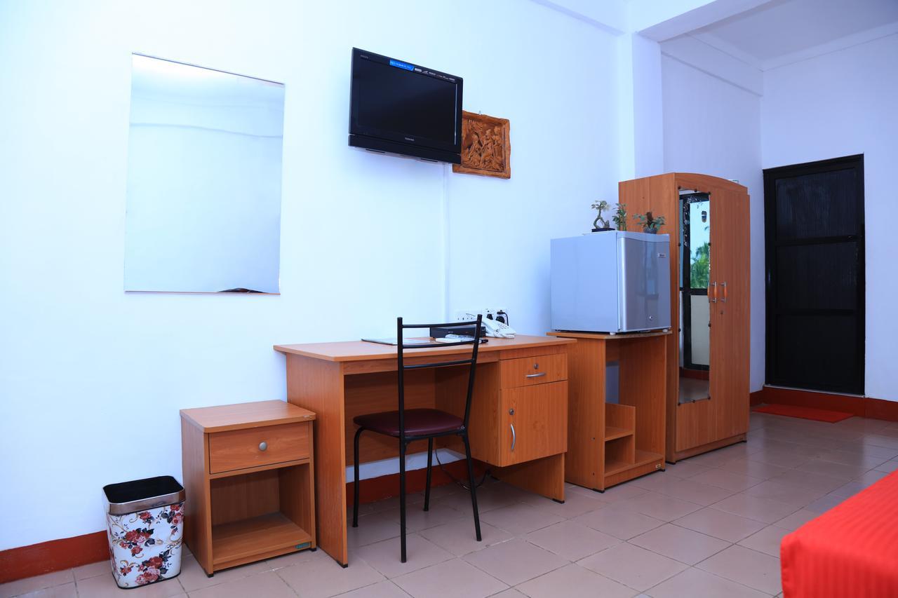 Hotel Nelly Vavuniya Zewnętrze zdjęcie