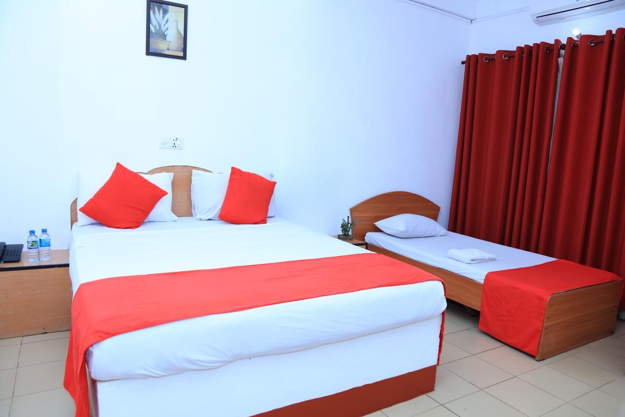 Hotel Nelly Vavuniya Zewnętrze zdjęcie