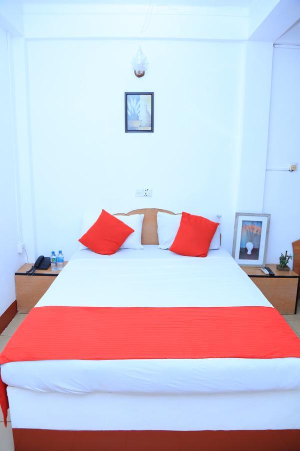Hotel Nelly Vavuniya Zewnętrze zdjęcie