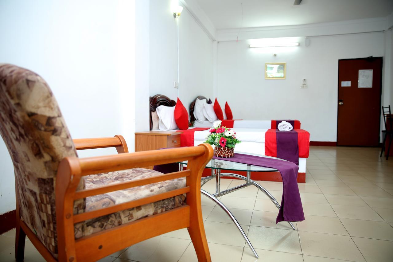 Hotel Nelly Vavuniya Zewnętrze zdjęcie